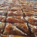 Premium Traditional Baklava with Nuts: 8 Pieces (220-240g)