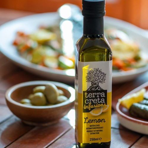 Terra Creta Extra Virgin Olive Oil infused with Lemon 250 ml – image 2